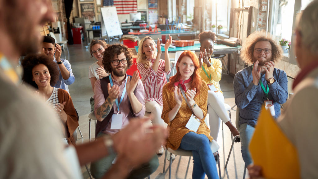 reconocer desarrolllo de empleados